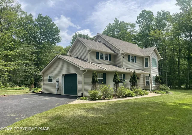 Homes for sale in Long Pond, PA | 216 Annette Marie Dr, Long Pond, PA 18334 | MLS# PM-142242
