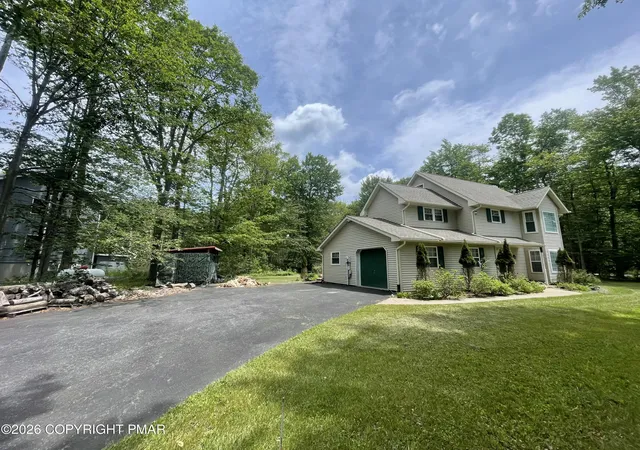 Homes for sale in Long Pond, PA | 216 Annette Marie Dr, Long Pond, PA 18334 | MLS# PM-142242