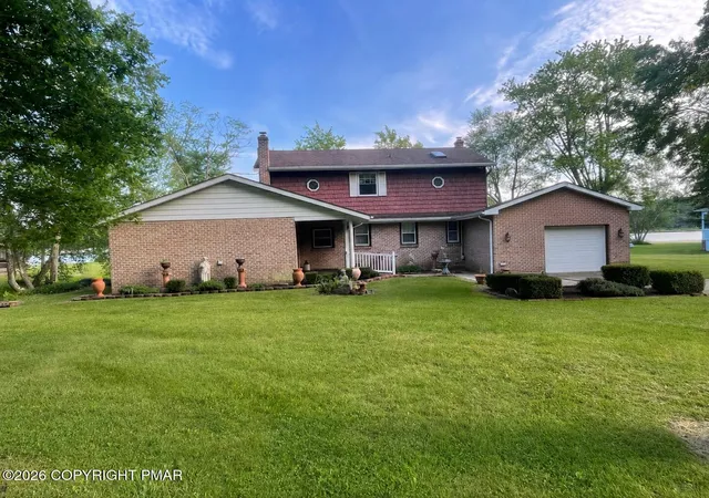 Homes for sale in White Haven, PA | 1551 Lakeview Dr, White Haven, PA 18661 | MLS# PM-142390