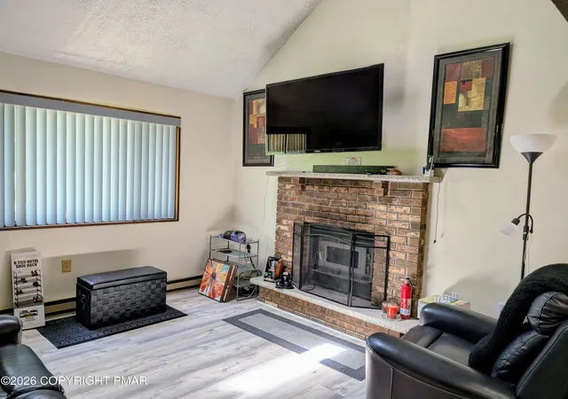 Photo 2 of Single family home for sale at 114 Oxford St, Bushkill, PA 18324 | MLS# PM-142256 | Listing updated on 2026-07-31