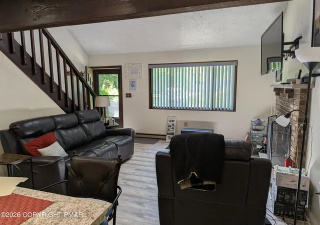Photo 2 of Single family home for sale at 114 Oxford St, Bushkill, PA 18324 | MLS# PM-142256 | Listing updated on 2026-07-31