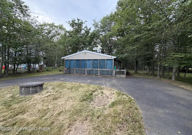 Photo 34 of Single family home for sale at 1841 Shadyside Dr, Tobyhanna, PA 18466 | MLS# PM-142095 | Listing updated on 2026-09-05