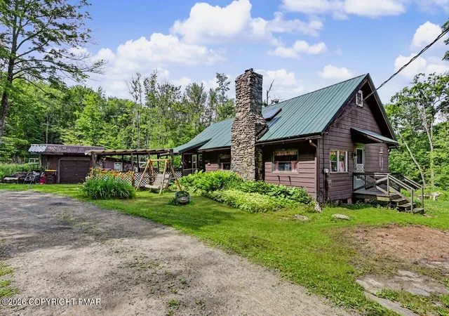Homes for sale in Cresco, PA | 140 Pa-191, Cresco, PA 18326 | MLS# PM-142356