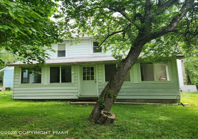 Homes for sale in Tobyhanna, PA | 195 Maple St, Tobyhanna, PA 18466 | MLS# PM-142063