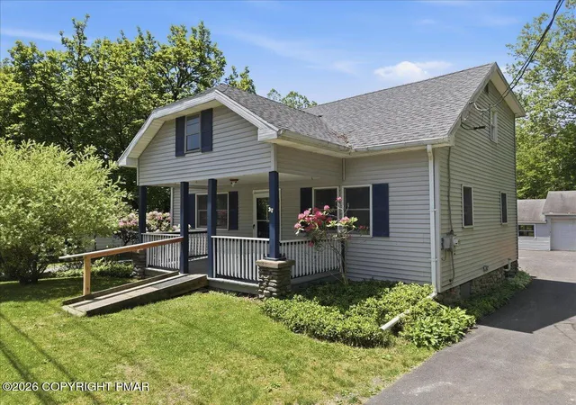 Homes for sale in Canadensis, PA | 4647 Route 447, Canadensis, PA 18325 | MLS# PM-141989