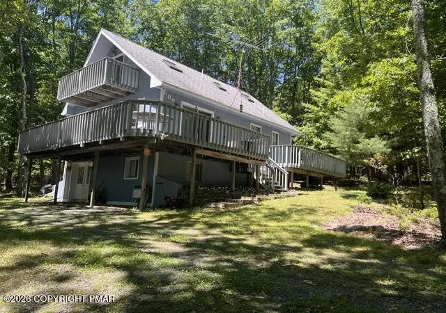 Homes for sale in Effort, PA | 609 Rainbow Ter, Effort, PA 18330 | MLS# PM-142232