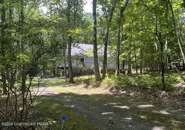 Homes for sale in Effort, PA | 609 Rainbow Ter, Effort, PA 18330 | MLS# PM-142232