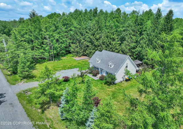 Homes for sale in Long Pond, PA | 289 Overland Dr, Long Pond, PA 18334 | MLS# PM-142825