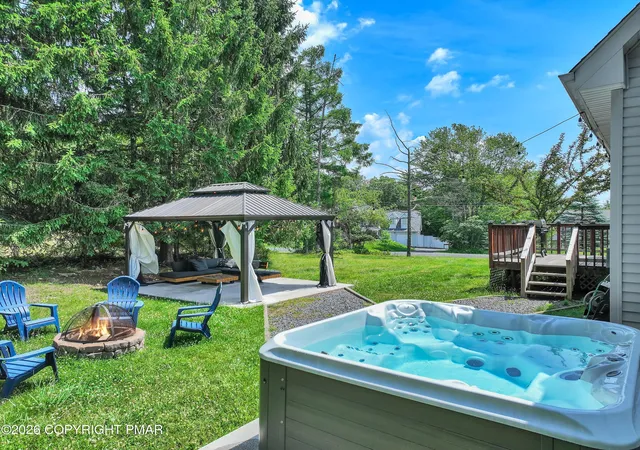 Homes for sale in Long Pond, PA | 289 Overland Dr, Long Pond, PA 18334 | MLS# PM-142825