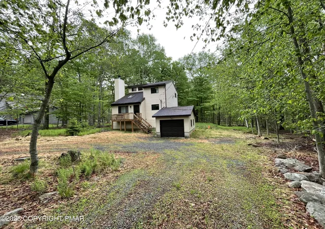 Photo 2 of Single family home for sale at 19 Livingston Ln, Gouldsboro, PA 18424 | MLS# PM-142023 | Listing updated on 2026-09-05