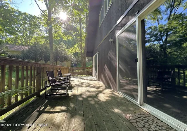 Homes for sale in Bushkill, PA | 1095 Deer E #1095, Bushkill, PA 18324 | MLS# PM-142114