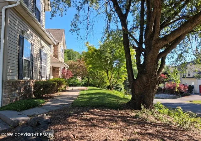 Homes for sale in East Stroudsburg, PA | 396 Shawnee Valley Dr, East Stroudsburg, PA 18302 | MLS# PM-142075