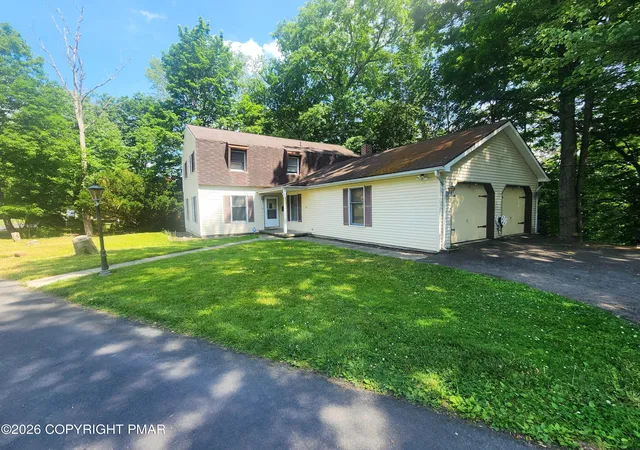 Homes for sale in East Stroudsburg, PA | 139 Maple Ave, East Stroudsburg, PA 18301 | MLS# PM-142158
