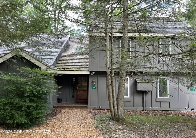 Homes for sale in Lake Harmony, PA | 14 Slalom, Lake Harmony, PA 18624 | MLS# PM-142376