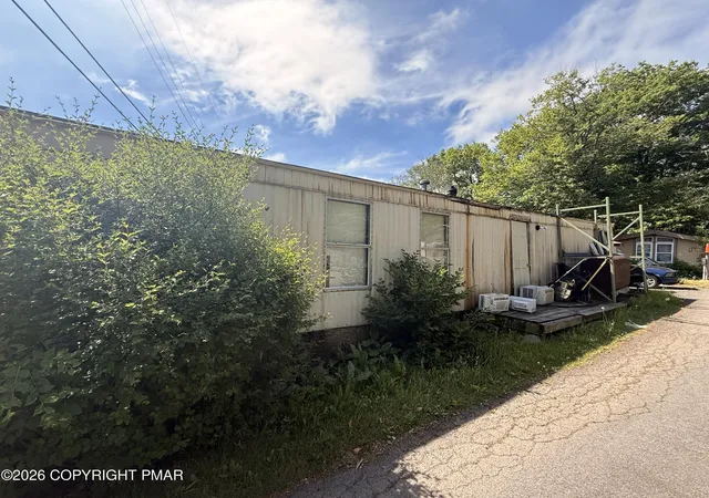 Homes for sale in Tobyhanna, PA | 103 Maygood Ln, Tobyhanna, PA 18466 | MLS# PM-142099