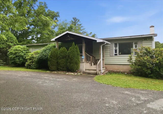 Homes for sale in Albrightsville, PA | 2573 Pennsylvania 903, Albrightsville, PA 18210 | MLS# PM-142631