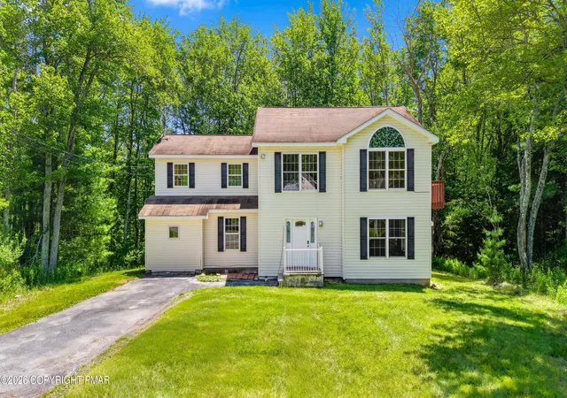 Photo 2 of Single family home for sale at 1229 Fern Dr, Pocono Summit, PA 18346 | MLS# PM-142109 | Listing updated on 2026-07-08