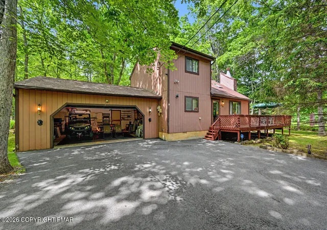 Homes for sale in Albrightsville, PA | 35 Teddyuscung Trl, Albrightsville, PA 18210 | MLS# PM-142111