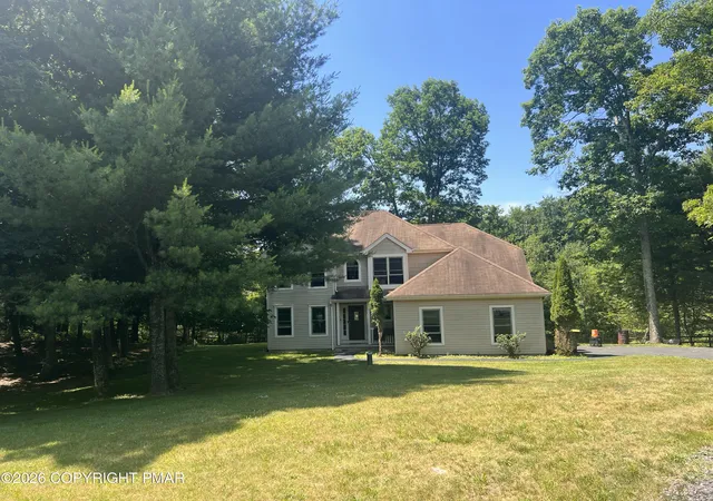 Homes for sale in Saylorsburg, PA | 1288 Overlook Ct, Saylorsburg, PA 18353 | MLS# PM-142133