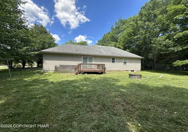 Homes for sale in Long Pond, PA | 164 Bull Run, Long Pond, PA 18334 | MLS# PM-142253