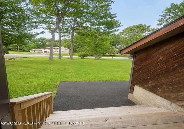 Photo 4 of Sale Pending at 6137 Victoria Dr, Tobyhanna, PA 18466 | MLS# PM-142226 | Listing updated on 2026-09-29