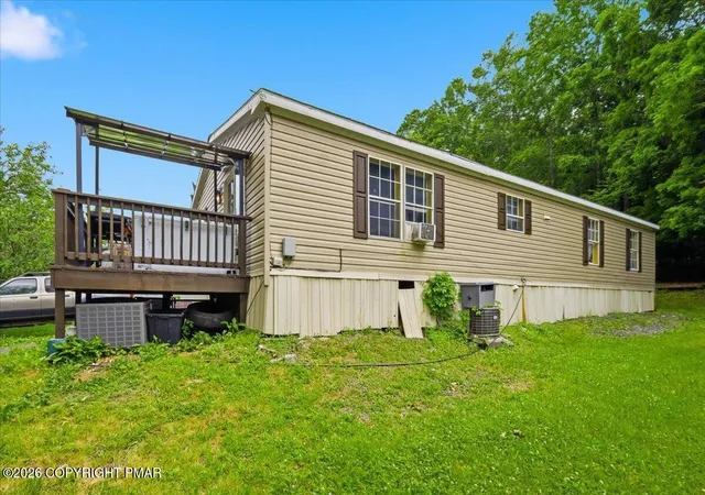 Homes for sale in East Stroudsburg, PA | 2549 Lynnwood Dr # L23, East Stroudsburg, PA 18302 | MLS# PM-142159