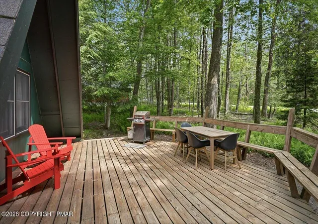 Homes for sale in Pocono Pines, PA | 2394 Overlook Ln, Pocono Pines, PA 18350 | MLS# PM-142248