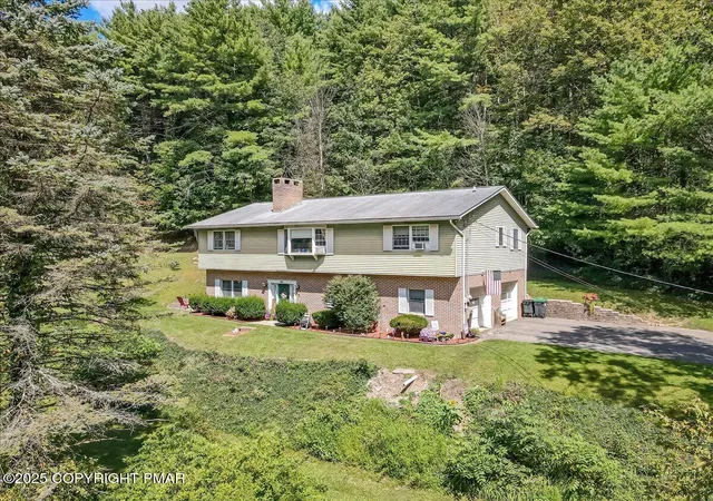 Homes for sale in Lehighton, PA | 141 Church Hill Rd, Lehighton, PA 18235 | MLS# PM-142175