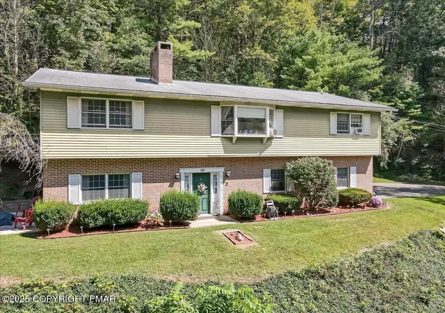 Homes for sale in Lehighton, PA | 141 Church Hill Rd, Lehighton, PA 18235 | MLS# PM-142175