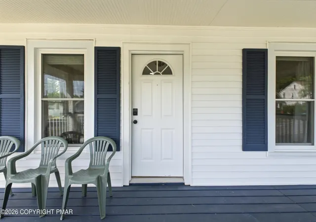 Photo 3 of Sale Pending at 428 Shook Ave, Stroudsburg, PA 18360 | MLS# PM-142183 | Listing updated on 2026-08-25