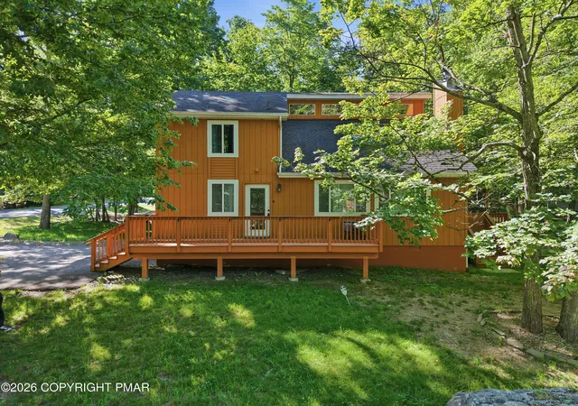 Homes for sale in East Stroudsburg, PA | 104 Hyland Dr, East Stroudsburg, PA 18301 | MLS# PM-142360