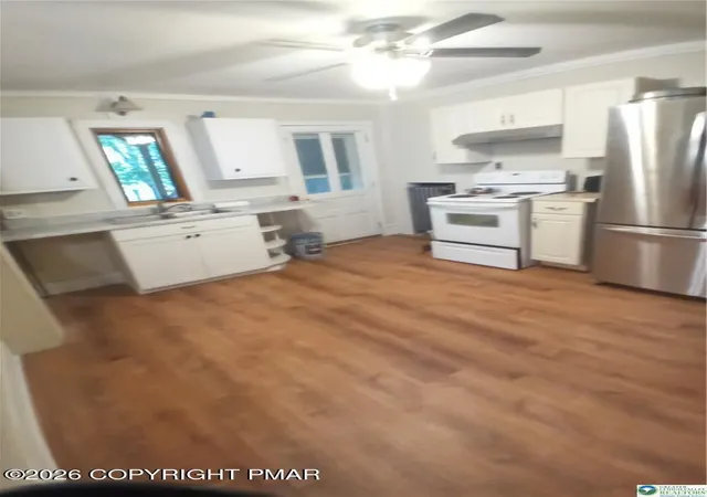 Photo 2 of Single family home for sale at 447 Center Ave, Jim Thorpe, PA 18229 | MLS# PM-142241 | Listing updated on 2026-07-07