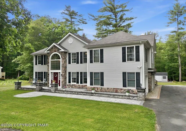 Photo 2 of Single Family Residence at 316 Ash Ter, East Stroudsburg, PA 18301 | MLS# PM-142322 | | Sold on 2026-07-16