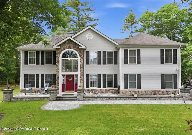 Photo 3 of Single Family Residence at 316 Ash Ter, East Stroudsburg, PA 18301 | MLS# PM-142322 | | Sold on 2026-07-16