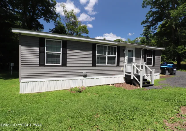 Photo 3 of Manufactured home for sale at 287 Birchwood Dr, Saylorsburg, PA 18353 | MLS# PM-143283 | Listing updated on 2026-10-21