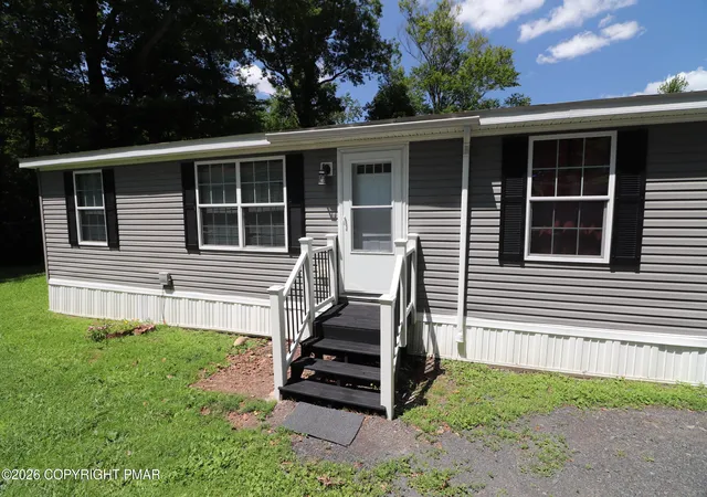 Photo 2 of Manufactured home for sale at 287 Birchwood Dr, Saylorsburg, PA 18353 | MLS# PM-143283 | Listing updated on 2026-07-23