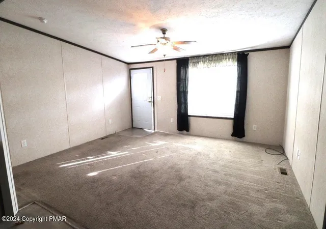 Photo 3 of Manufactured home for sale at 287 Birchwood Dr, Saylorsburg, PA 18353 | MLS# PM-143283 | Listing updated on 2026-07-23
