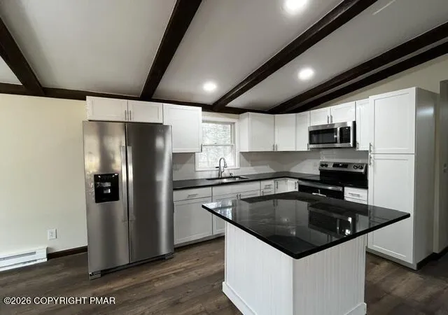 Homes for sale in Tobyhanna, PA | 1187 Carriage Ln, Tobyhanna, PA 18466 | MLS# PM-142243