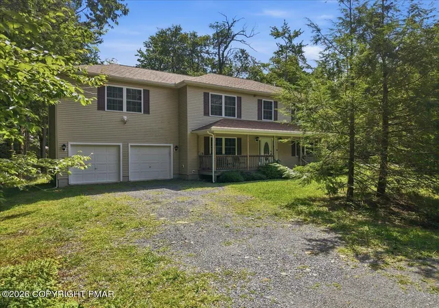 Photo 5 of Single family home for sale at 7205 Wigwam Way, Tobyhanna, PA 18466 | MLS# PM-142353 | Listing updated on 2026-08-30