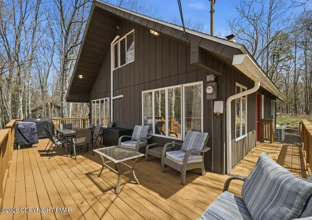 Homes for sale in Albrightsville, PA | 240 Keats Ln, Albrightsville, PA 18210 | MLS# PM-142292
