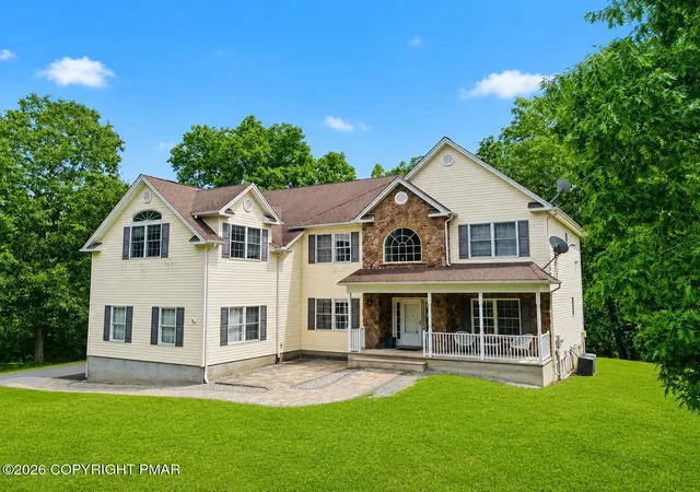 Photo 1 of Single Family Residence at 114 Hilda Ct, East Stroudsburg, PA 18301 | MLS# PM-142252 | | Sold on 2026-08-12