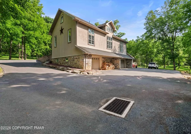 Photo 3 of Single family home for sale at 917 Lower Cherry Valley Rd, Stroudsburg, PA 18360 | MLS# PM-142426 | Listing updated on 2026-10-08