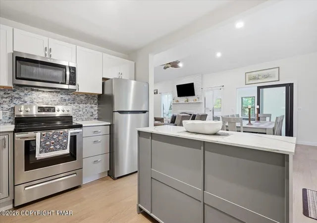 Photo 5 of Single family home for sale at 4172 Brook Ct, Tobyhanna, PA 18466 | MLS# PM-142437 | Listing updated on 2026-09-07