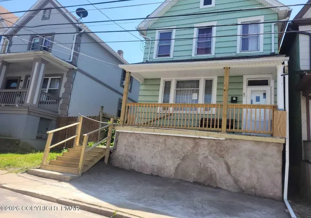 Homes for sale in Wilkes Barre, PA | 27 Mccarragher St, Wilkes Barre, PA 18702 | MLS# PM-142269