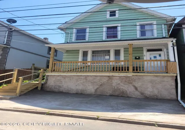Homes for sale in Wilkes Barre, PA | 27 Mccarragher St, Wilkes Barre, PA 18702 | MLS# PM-142269