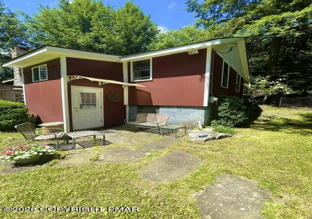 3rd image of 9805 Bear Creek Blvd, Bear Creek Township, PA 18702 | MLS# PM-142257