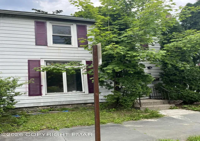 Homes for sale in East Stroudsburg, PA | 202 N Courtland St, East Stroudsburg, PA 18301 | MLS# PM-142302