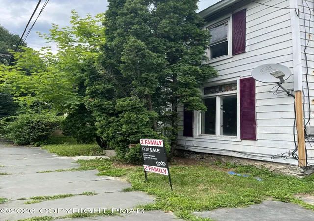 Homes for sale in East Stroudsburg, PA | 202 N Courtland St, East Stroudsburg, PA 18301 | MLS# PM-142302