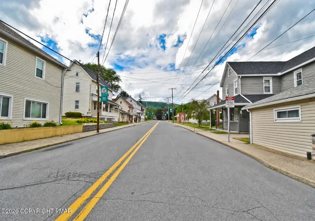 41st image of 707 Garibaldi Ave, Roseto, PA 18013 | MLS# PM-142485