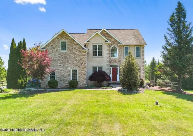Photo 1 of Single family home for sale at 562 Country Clb Rd, Easton, PA 18045 | MLS# PM-142271 | Listing updated on 2026-09-23
